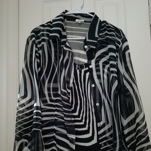 Black & White Striped Nicola two-piece blouse. - Picture 1 of 5